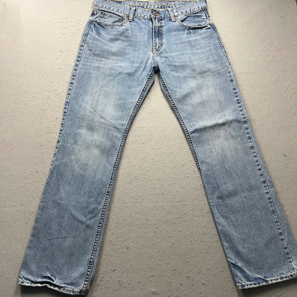 American Eagle Straight Leg Jeans Mens 34x34 Light Wash Blue Denim 100 Cotton